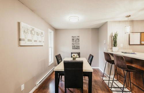 Indoor Hot-Tub! Spacious & Updated MQT Township Home! - Photo 7