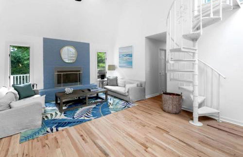 Amazing Southampton Home with Private Heated Pool - Foto 17