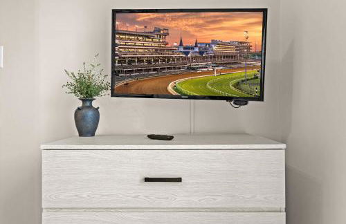 Spacious 6BR Home Near Bourbon Trail & Attractions - Foto 19