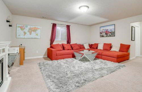 Spacious Family Getaway with Yard in Kalamazoo! - Foto 29