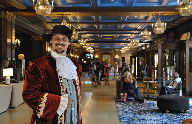 Chateau Frontenac Guided Tour - Foto 1