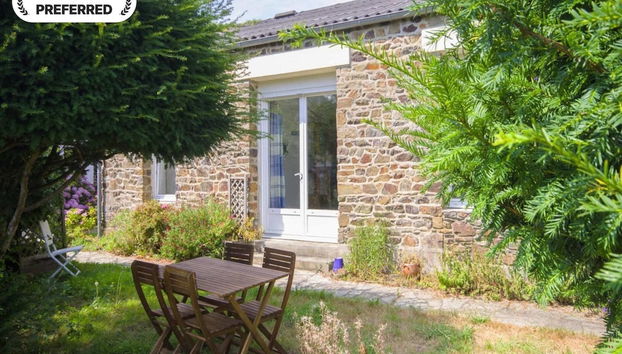 Stone House by Les Godelins Beach - Foto 2, Imagen principal