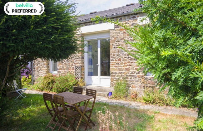 Stone House by Les Godelins Beach - Foto 1