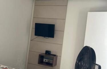 Apatapamento 2 quartos com excelente localização, segurança e com tudo o que você e sua família precisam pra uma estadia confortável! - Photo 8