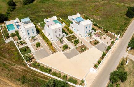 XENOS Villa 5 with a private pool near the sea - Foto 10