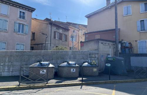 Love Room Valence - Suite romantique avec balnéo privée 2 places - Foto 28