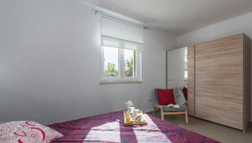 Villa Marilu, modern villa with pool near the sea - Foto 4, towels, wardrobe