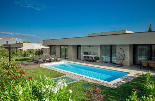 Villa Daleo with heated pool and jacuzzi near Porec - Foto 5