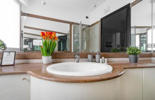 ElleBnb Busto city - MXP - Rho fiera con Wifi e Netflix - Foto 4