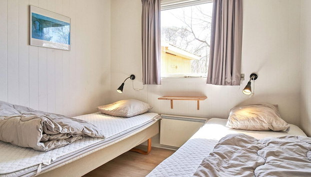 6 Person Holiday Home in Aakirkeby - Foto 4, Habitación