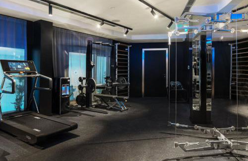 Posh Residence Luxury Suites - Photo 29