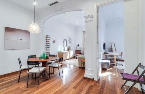 GuestReady - Central Barcelona Getaway - Photo 14