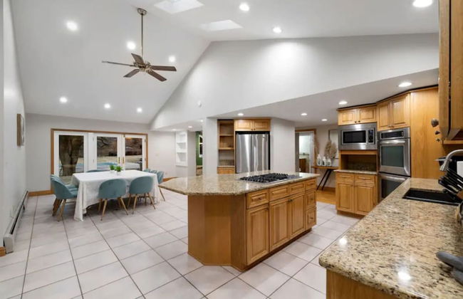 Cozy Winter Escape 1 Hr From NYC Trails Nearby - Foto 28