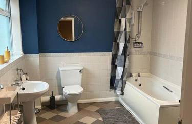 Stylish & Centrally Located - Foto 15