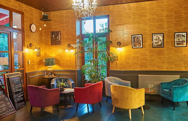 Villa in France With Private Garden - Photo 23