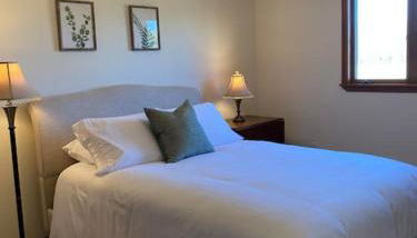 Dave & Susie's Place Across from Notting Hill Farm! - Foto 5