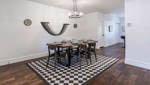 Ann Avenue Spacious 3BR Home with Games, Yard and Near Downtown - Foto 4