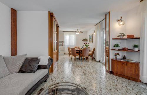 Above The Sea - Foto 46