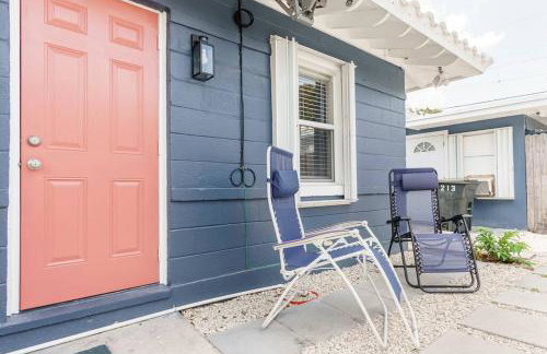 New & Blue - 2 blocks to the beach - Photo 24