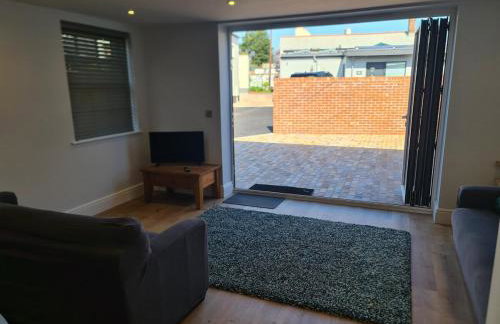 Number 10 - Stunning brand new house - sleeps 6 - free parking - Foto 9