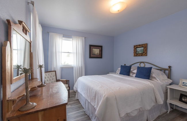 Ventura Beach Cottage - Photo 6