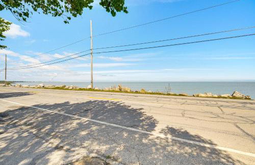 1 Mi to Ferry Port Clinton Condo with Beach View! - Foto 28