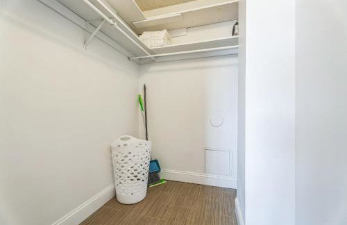 Legacy at Imperial Village 915 I 1 Bed 1 Bath - Foto 2