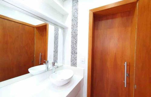 Casa confortável com piscina - Foto 12