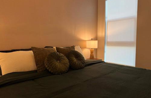 Upscale Escape 10 Min from Disneyland With Pool & Gym - Foto 57