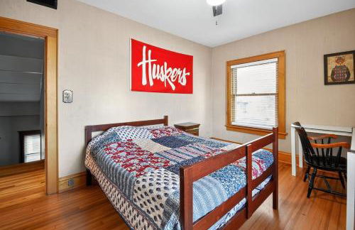 Historic Omaha Manor DT Near Zoo and Pool Table - Foto 2