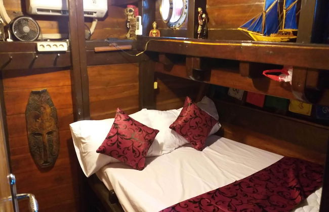 Komodo Pirate Boat - Phinisi Liveaboard - Foto 2