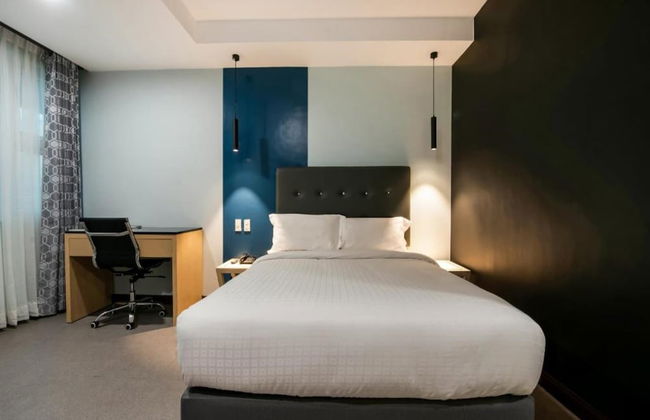 Homes at Bay Area Suites by SMS Hospitality - Photo 28