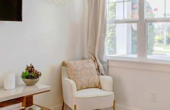 Spacious 4BR Games Workspace Outdoor Fun - Foto 9