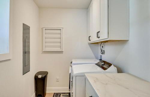 Modern, Spacious! Lake Buchanan Retreat with Hot Tub - Foto 29