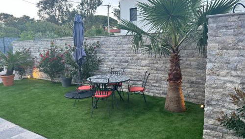 ETOILE DU BERGER Saint Aygulf 3 Villas et 4 appartements jardin individuel et piscine chauffée en saison - la mer et les plages 450 m - Foto 4, Garden