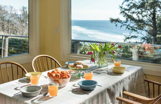 The Purcell House by Avantstay Surrounded in Lush Greenery w/ Large Yard & Ocean Views - Foto 15