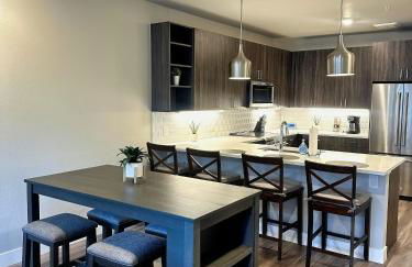 Modern Luxury in the Heart of Downtown Castle Rock - Foto 16