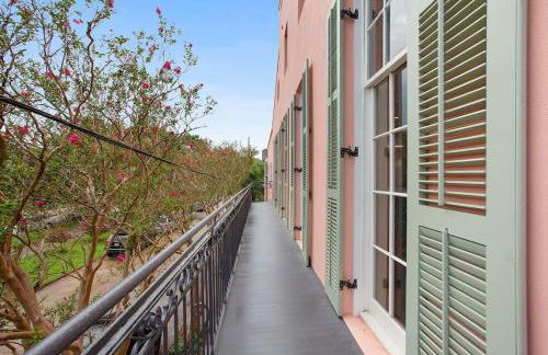 Fab 1838 Garden District 5BR with Parking And Balcony - Foto 25