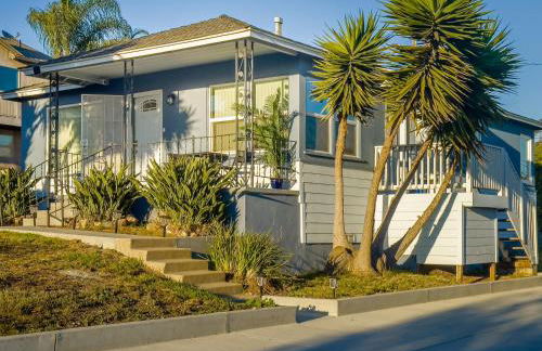 Quaint Mid-Century Cottage by the Coast - Foto 25
