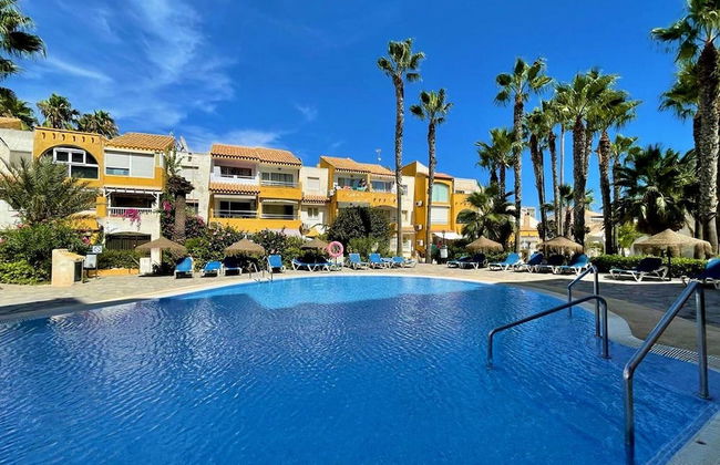 Golf & Beachside Getaway - Photo 1