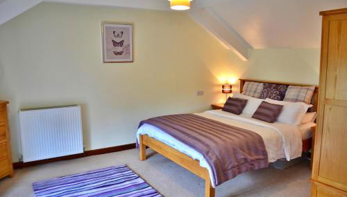 Finest Retreats - Little Dunley - Wisteria Cottage - Foto 4, wardrobe