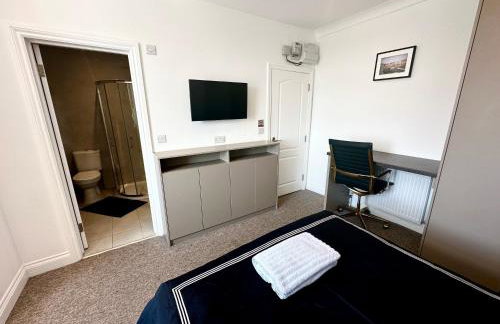 Sunny Modern, Private Apartment,15 Mins To Central London - Photo 9