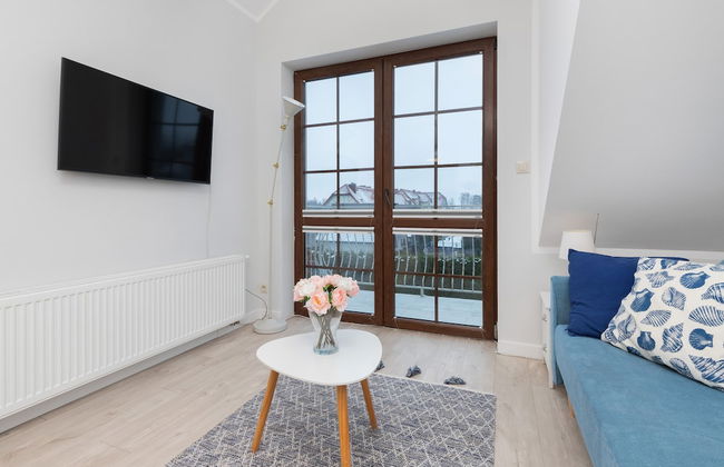 Bright Apartment in Debki by Renters - Photo 21