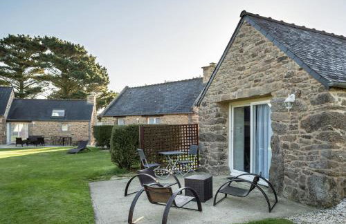 Peaceful Holiday Home in Plouguin with Indoor Pool - Foto 31