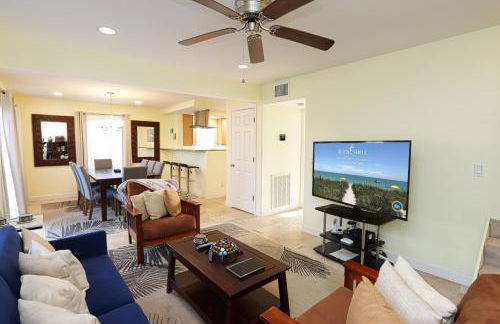 Beautifully Updated, 4 Bedroom Pool Home, 50 Yards to the Beach!! Captiva Escapade - Foto 4