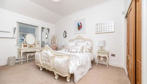 Caledonia House- Luxurious Sea View House Near Edinburgh by Urban Haggis Stays - Foto 3