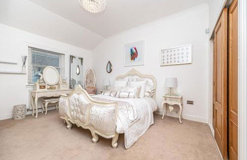 Caledonia House- Luxurious Sea View House Near Edinburgh by Urban Haggis Stays - Foto 3