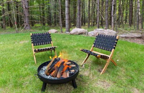 Modern Family Retreat in the Catskills Wilderness - Foto 31