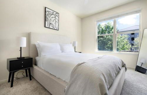 Blueground North Burnet pool nr Walnut Creek Park ATX-350 - Foto 10