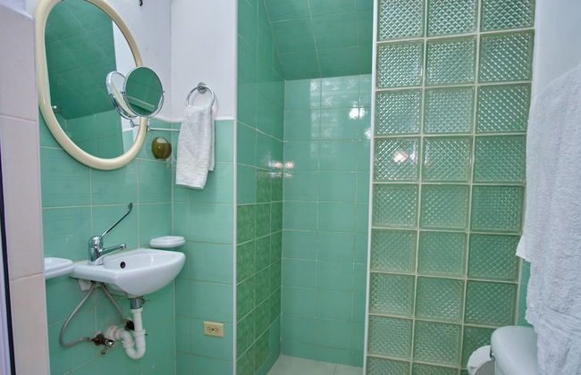 Villa in Cárdenas with swimming pool and garden - Photo 42